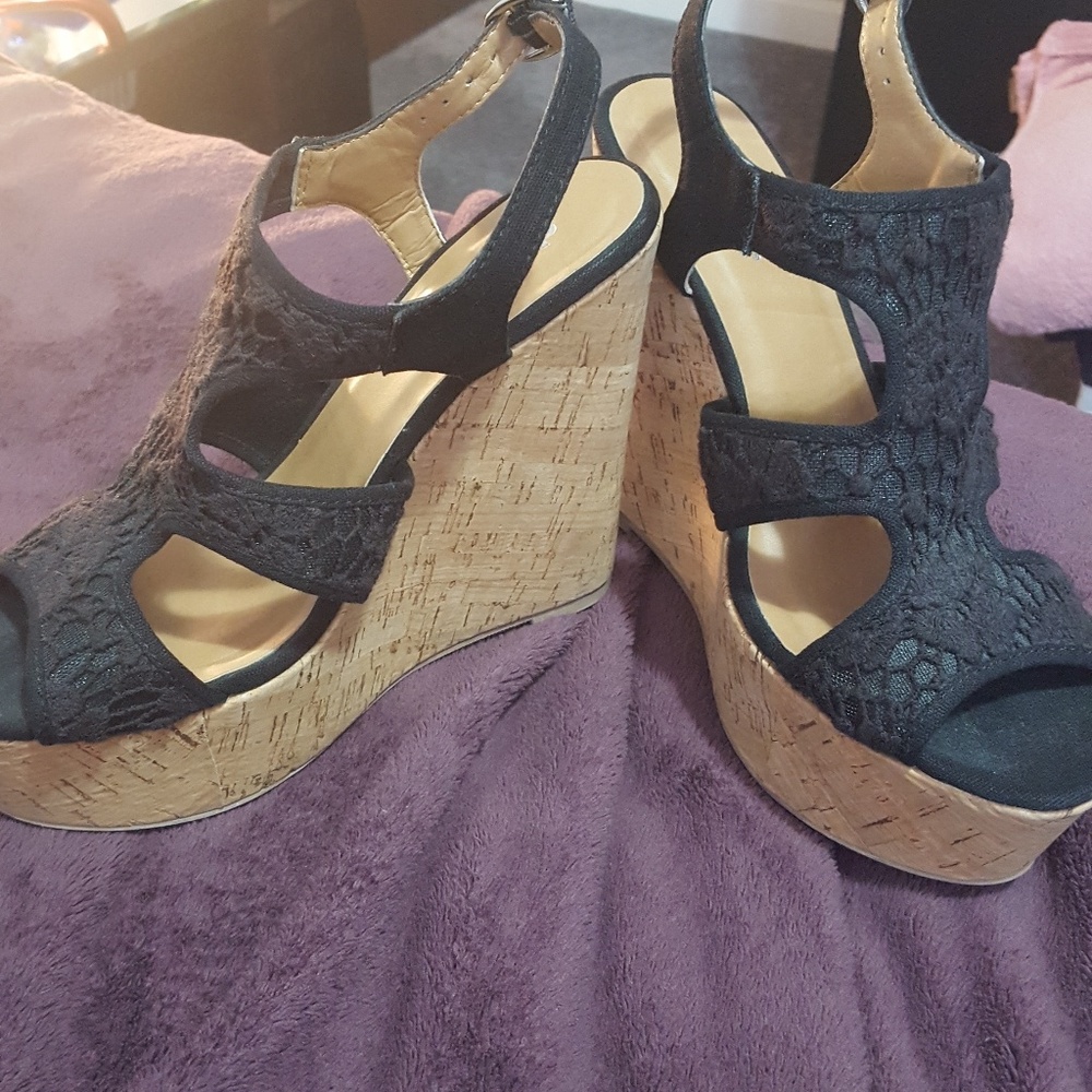 Black wedges size 8